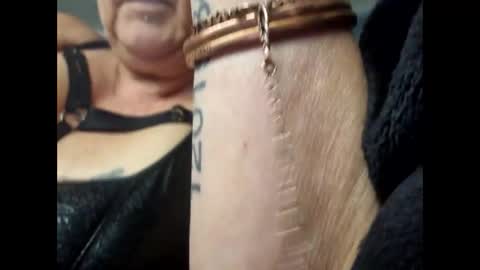 Juicygina  online show from 12.05.24