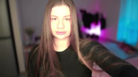 Snapshot of juicyhelenx chatting on 04.30.26 Elena online show from 04.30.26