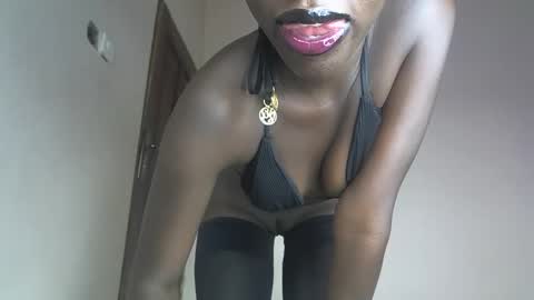 Snapshot of juicynafisha chatting on 02.22.26 natisha online show from 02.22.26