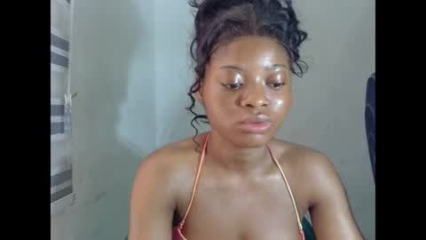 juicynpinkx online show from 04.20.26