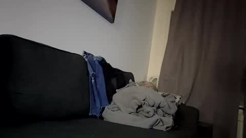 Snapshot of juicystraw chatting on 10.10.25 juicystraw online show from 10.10.25