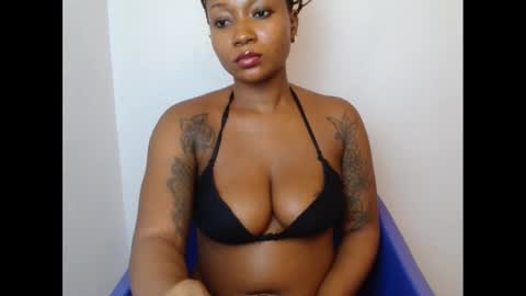 juicyxpink online show from 02.06.25