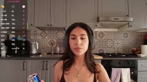 Juicy online show from 10.25.25