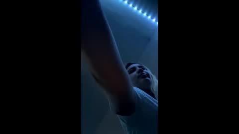 Snapshot of juicyyxx3 chatting on 09.25.25 Juiccy online show from 09.25.25