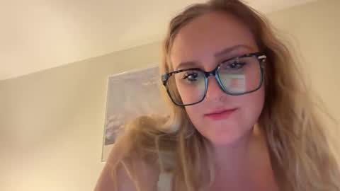 Julief  online show from 04.12.26