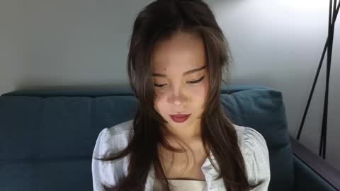 Snapshot of jujuyang chatting on 03.07.25 Julia online show from 03.07.25