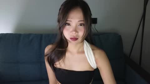 Snapshot of jujuyang chatting on 03.11.25 Julia online show from 03.11.25