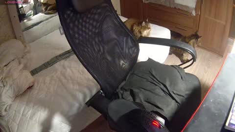 Snapshot of juleea_doll chatting on 12.15.24 Julia online show from 12.15.24