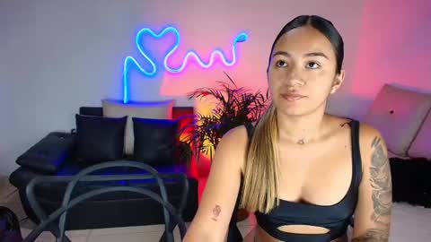 Jules and Gia online show from 02.17.25