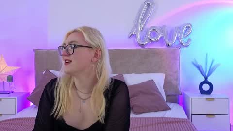 Jules Nightt online show from 04.10.26