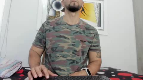 Snapshot of juleslatin122 chatting on 01.20.25 Jules online show from 01.20.25