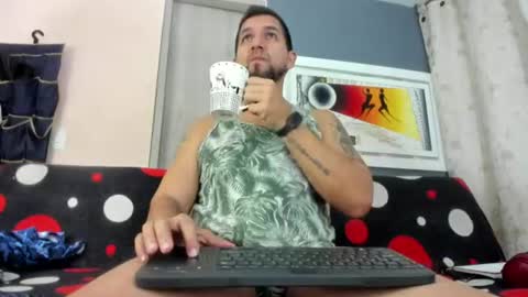 Snapshot of juleslatin122 chatting on 06.25.26 Jules online show from 06.25.26
