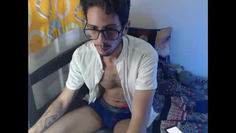 Snapshot of julfigo chatting on 05.04.26 Julfigo online show from 05.04.26
