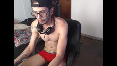 Snapshot of julfigo chatting on 05.29.26 Julfigo online show from 05.29.26