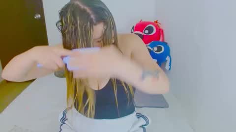  Juliana Torres  online show from 02.17.26