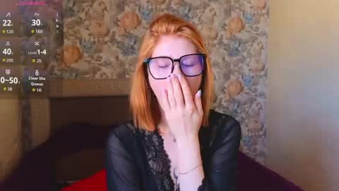 Snapshot of juli_ginger chatting on 06.26.26 Julia online show from 06.26.26