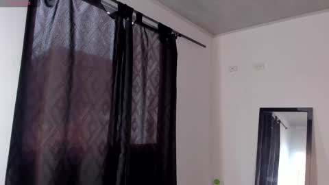 Snapshot of juli_hairy chatting on 03.06.25 Juli Modelo Independiente online show from 03.06.25