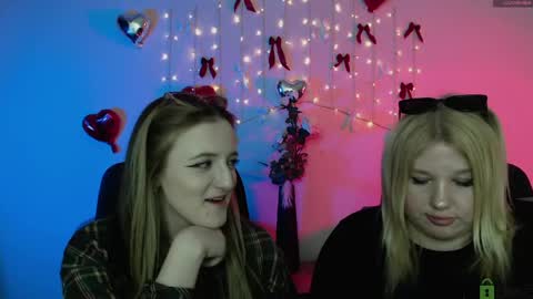 Snapshot of juli_kisss chatting on 04.28.26 juli kisss online show from 04.28.26