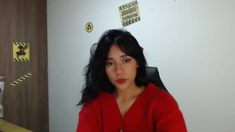 Snapshot of juli_love11 chatting on 12.27.24 JULIETA online show from 12.27.24