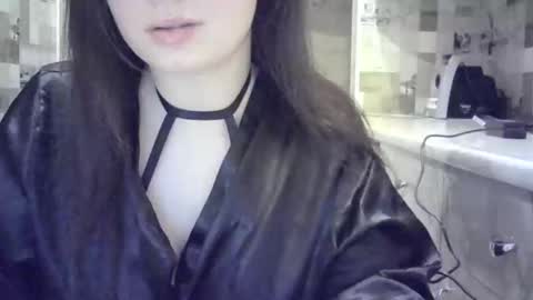 julia69009 online show from 12.17.24