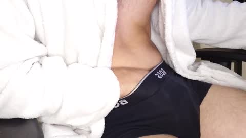 Snapshot of julia_official chatting on 09.25.25 julia_official online show from 09.25.25