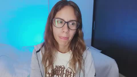 Julia Schedule 10 pm to 4  am GTM-5 online show from 10.19.25