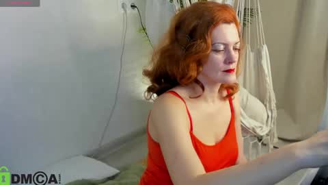 Snapshot of julia_suny chatting on 04.24.26 julia_suny online show from 04.24.26