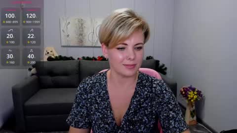 Julia online show from 01.08.25