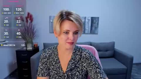 Julia online show from 10.04.25