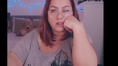 Snapshot of julialiones chatting on 12.30.24 julialiones online show from 12.30.24