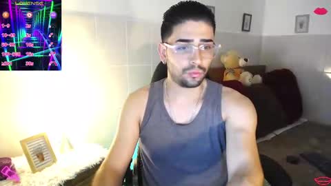 Julian online show from 03.11.25