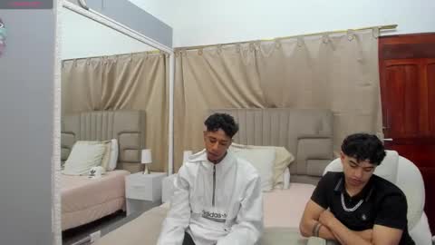 Snapshot of julian_billy chatting on 02.19.25 julian billy online show from 02.19.25