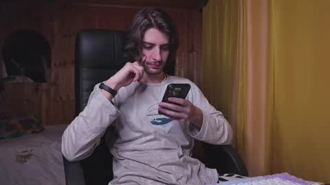 Snapshot of julian_cassablanca chatting on 02.25.25 julian_cassablanca online show from 02.25.25