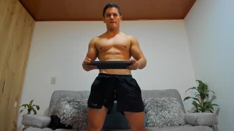 Snapshot of julian_wallace chatting on 12.13.24 julian_wallace online show from 12.13.24