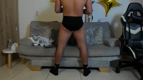 Snapshot of julian_wallace chatting on 09.19.25 julian_wallace online show from 09.19.25