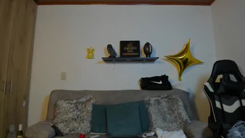 julian_wallace online show from 11.28.25