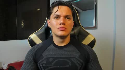 Snapshot of julian_wallace chatting on 02.27.26 julian_wallace online show from 02.27.26