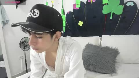 Julian online show from 03.04.26