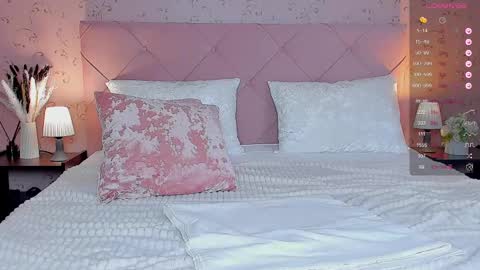 Juliana online show from 03.05.25