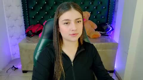Snapshot of juliana_diamond_ chatting on 06.24.26 juliana_diamond_ online show from 06.24.26