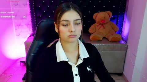 Snapshot of juliana_diamond_ chatting on 07.15.26 juliana_diamond_ online show from 07.15.26