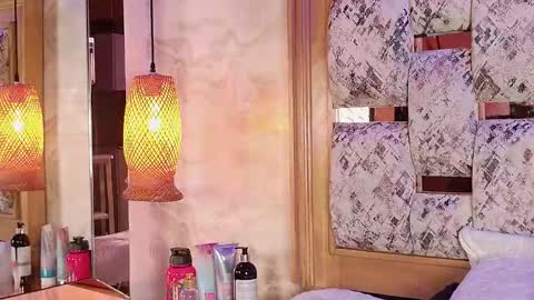 Snapshot of juliana_mendez25 chatting on 10.10.25 juliana_mendez25 online show from 10.10.25