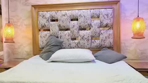 Snapshot of juliana_mendez25 chatting on 10.12.25 juliana_mendez25 online show from 10.12.25