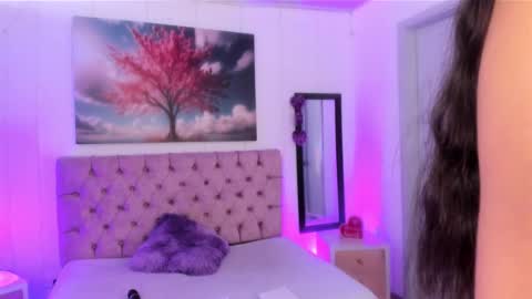 Snapshot of julianaa_castro chatting on 02.17.25  JULIANA CASTRO online show from 02.17.25