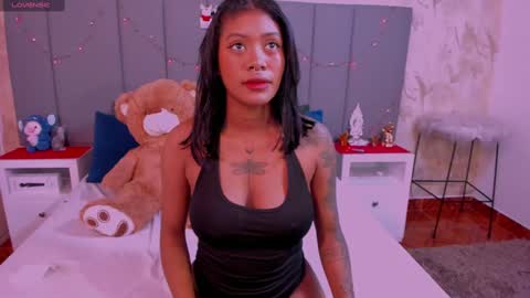 Snapshot of julianamiller chatting on 12.29.24 juli online show from 12.29.24