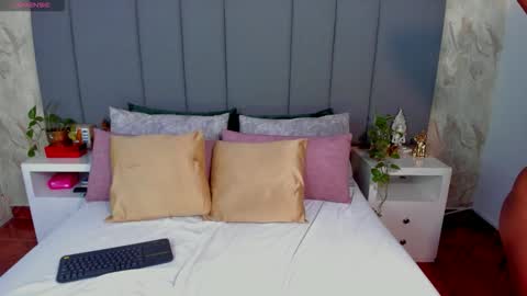 Snapshot of julianamiller chatting on 10.02.25 juli online show from 10.02.25
