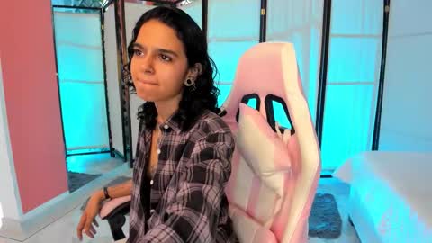 julianne_7 online show from 02.03.26