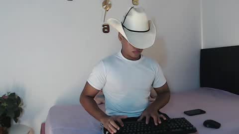 Juliann online show from 10.17.25