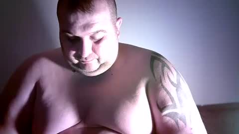 Snapshot of julianoparno chatting on 12.01.24 Juliano online show from 12.01.24
