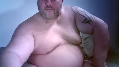Snapshot of julianoparno chatting on 10.19.25 Juliano online show from 10.19.25